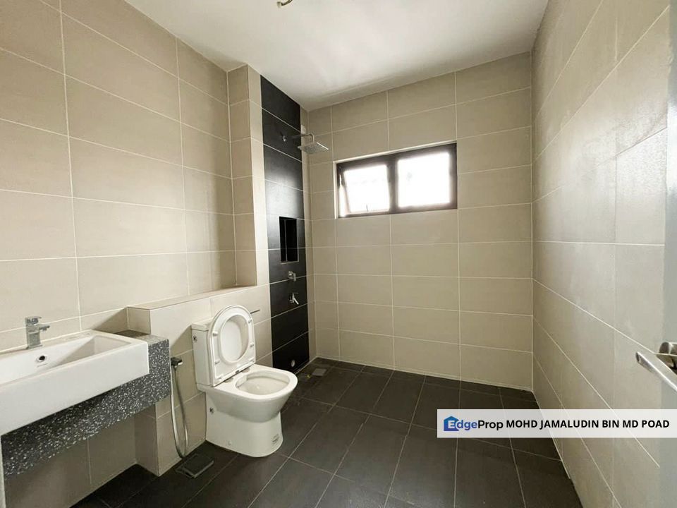 FACING PLAYGROUND | VACANT UNIT  Double Storey Terrace Viola Alam Impian, Shah Alam, Selangor, 