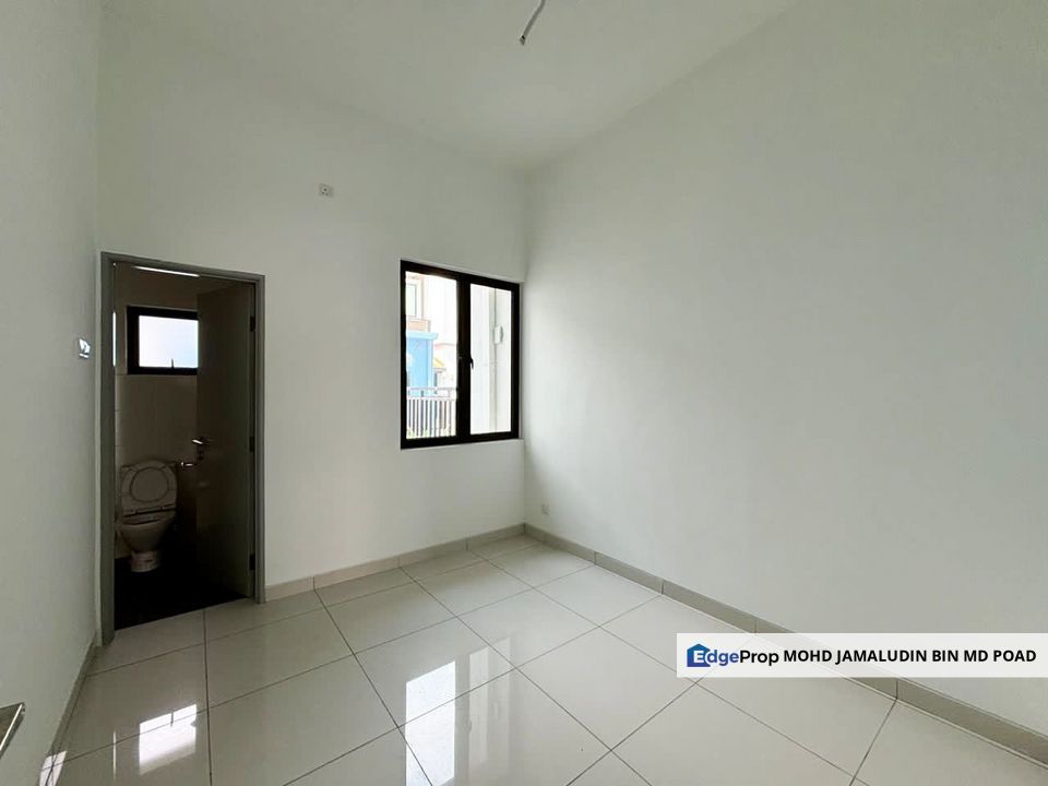 FACING PLAYGROUND | VACANT UNIT  Double Storey Terrace Viola Alam Impian, Shah Alam, Selangor, 