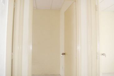 RENOVATED Double Storey Terrace House SP4 Bandar Saujana Putra