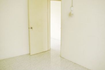 RENOVATED Double Storey Terrace House SP4 Bandar Saujana Putra