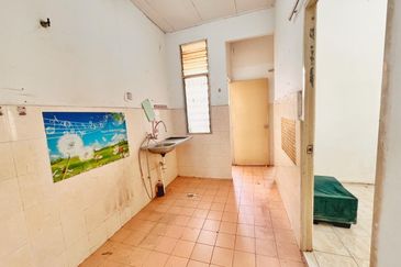 CHEAPEST unit Facing OPEN 4 Bedroom Single Storey SP 1 Bandar Saujana Putra