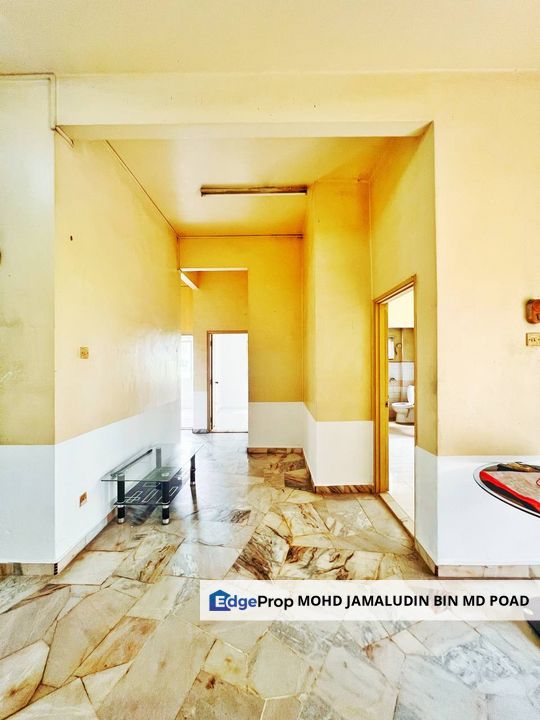 GROUND & CORNER UNIT Pelangi Court Apartment Klang, Selangor, Klang