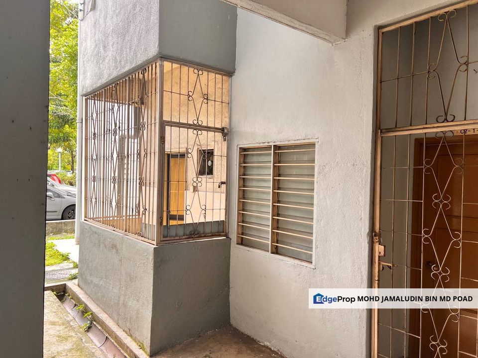 GROUND & CORNER UNIT Pelangi Court Apartment Klang, Selangor, Klang