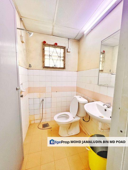 GROUND & CORNER UNIT Pelangi Court Apartment Klang, Selangor, Klang