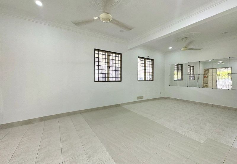 FACING OPEN & CUL DE SAC Endlot Double Storey Jalan Platinum Seksyen 7, Shah Alam