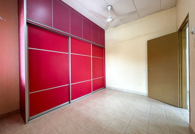 FACING OPEN & CUL DE SAC Endlot Double Storey Jalan Platinum Seksyen 7, Shah Alam