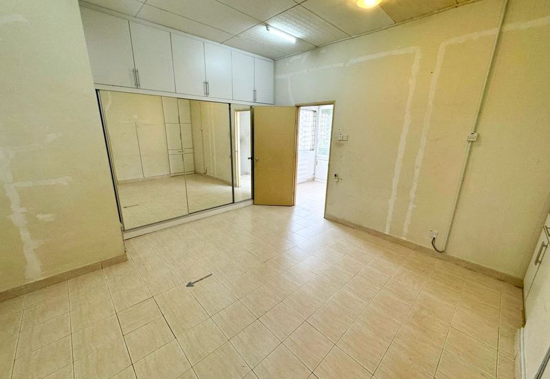 FACING OPEN & CUL DE SAC Endlot Double Storey Jalan Platinum Seksyen 7, Shah Alam