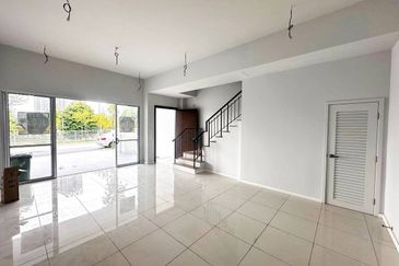 BRAND NEW & FACING OPEN Double Storey Terrace House, Dahlia Tamansari Rawang  
