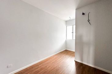 BRAND NEW & FACING OPEN Double Storey Terrace House, Dahlia Tamansari Rawang  