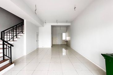 BRAND NEW & FACING OPEN Double Storey Terrace House, Dahlia Tamansari Rawang  