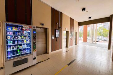 De Bayu Apartment @ Setia Alam