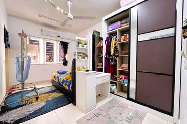 De Bayu Apartment @ Setia Alam