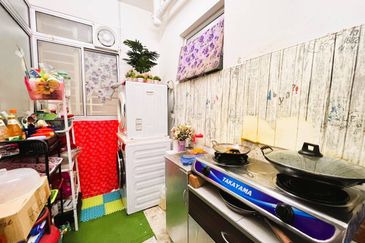 De Bayu Apartment @ Setia Alam