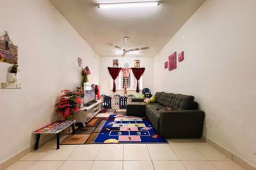 De Bayu Apartment @ Setia Alam