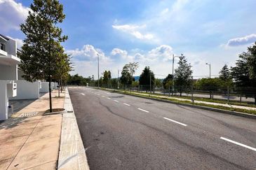 BRAND NEW & FACING OPEN Double Storey Terrace House, Dahlia Tamansari Rawang