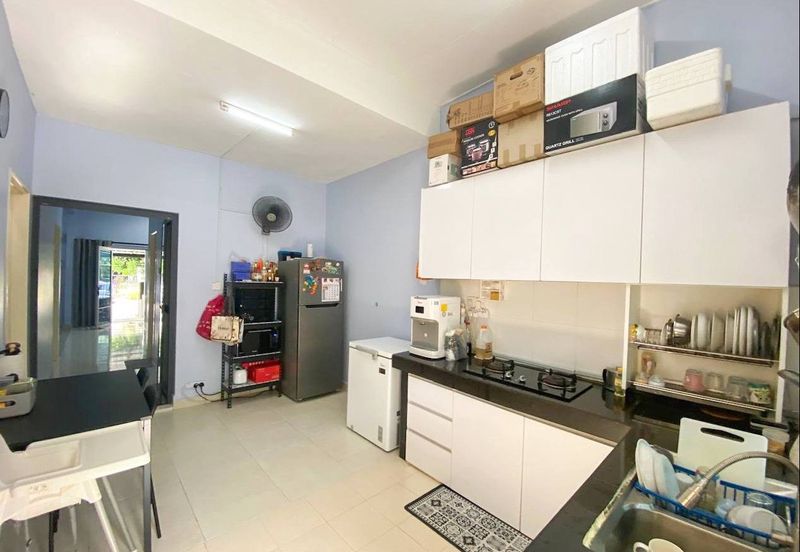 RENOVATED UNIT FOR SALE! Single Storey Budiman Valley, Seksyen U15 Shah Alam