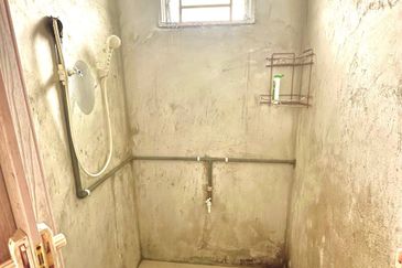 TAMAN MAWAR I (BATU KIKIR)