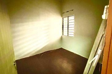 TAMAN MAWAR I (BATU KIKIR)