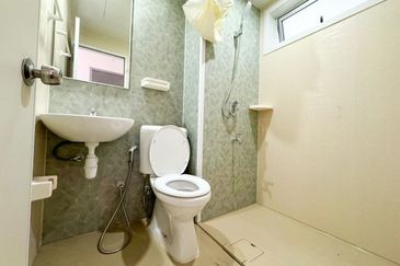 BRAND NEW & 10 MIN KE ELMINA LAKESIDE MALL ❗️ Pangsapuri Harmoni Elmina 1, Elmina West, Shah Alam For Sale!