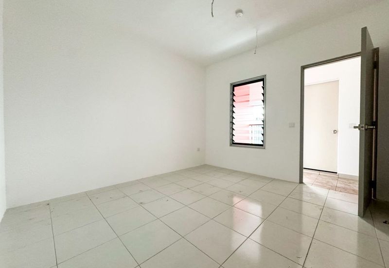 BRAND NEW & 10 MIN KE ELMINA LAKESIDE MALL ❗️ Pangsapuri Harmoni Elmina 1, Elmina West, Shah Alam For Sale!