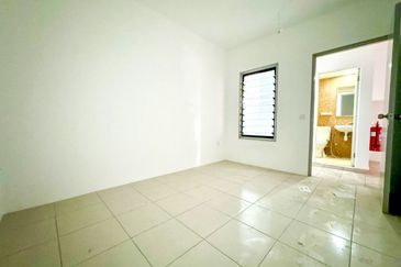 BRAND NEW & 10 MIN KE ELMINA LAKESIDE MALL ❗️ Pangsapuri Harmoni Elmina 1, Elmina West, Shah Alam For Sale!