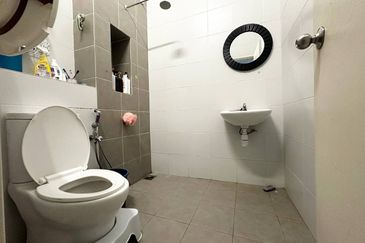 💥💥 RENOVATED UNIT & PARTIAL FURNISHED 💥💥 Double Storey Terrace Setia Permai 2 @ Setia Alam