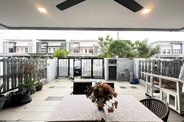 💥💥 RENOVATED UNIT & PARTIAL FURNISHED 💥💥 Double Storey Terrace Setia Permai 2 @ Setia Alam