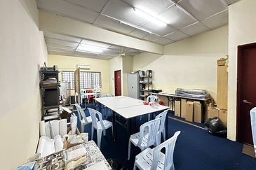 TERMURAH 🔥🔥🔥 1.5 Storey Shoplot FACING OPEN  Taman Ttdi Jaya Shah Alam  