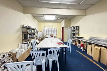 TERMURAH 🔥🔥🔥 1.5 Storey Shoplot FACING OPEN  Taman Ttdi Jaya Shah Alam  