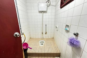 TERMURAH 🔥🔥🔥 1.5 Storey Shoplot FACING OPEN  Taman Ttdi Jaya Shah Alam  