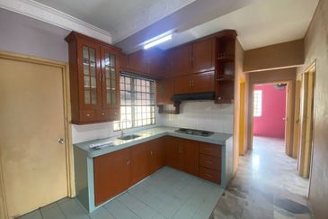 Astana Alam Apartment