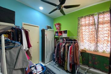 RENOVATED 2 Storey Semi-D Cluster Azzaharah, Puncak Alam