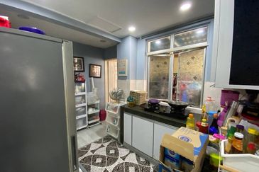 RENOVATED 2 Storey Semi-D Cluster Azzaharah, Puncak Alam