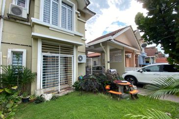 RENOVATED 2 Storey Semi-D Cluster Azzaharah, Puncak Alam