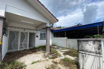 SINGLE STOREY Taman Mawar Jingga, Banting, Selangor