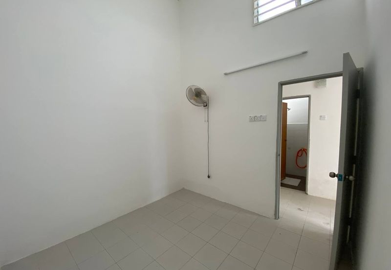 SINGLE STOREY Taman Mawar Jingga, Banting, Selangor