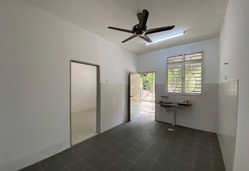 SINGLE STOREY Taman Mawar Jingga, Banting, Selangor