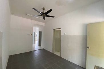 SINGLE STOREY Taman Mawar Jingga, Banting, Selangor