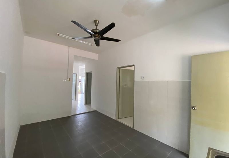 SINGLE STOREY Taman Mawar Jingga, Banting, Selangor