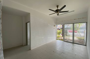 SINGLE STOREY Taman Mawar Jingga, Banting, Selangor