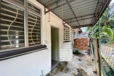 SINGLE STOREY Taman Mawar Jingga, Banting, Selangor