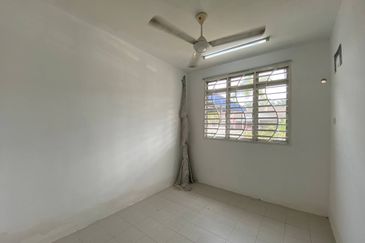 SINGLE STOREY Taman Mawar Jingga, Banting, Selangor
