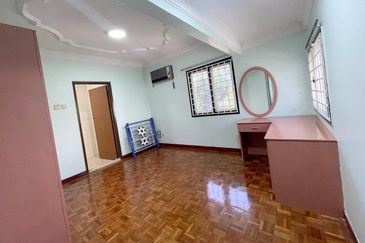 CORNER | Bungalow 2 Storey House Taman Sri Kelana SS 7 Kelana Jaya Petaling Jaya for sale