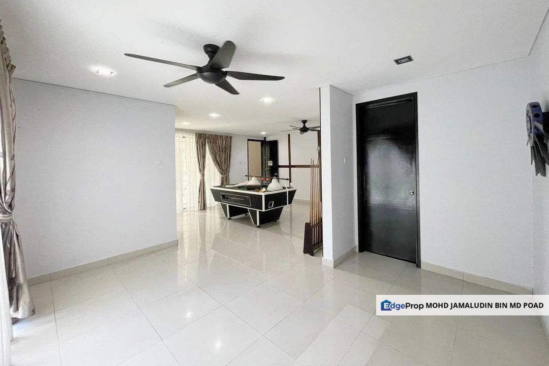 FACING PARK | Bungalow 3 Storey House w Swimming Pool Villa Teratai Kayangan Heights Seksyen U9 Shah Alam, Selangor, Shah Alam