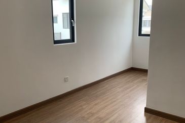 Semi Detached Double Storey House Sejati Lakeside 2 Cyberjaya