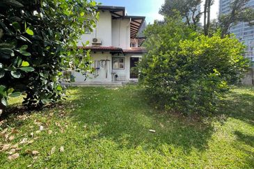 CORNER | Bungalow 2 Storey House Taman Sri Kelana SS 7 Kelana Jaya Petaling Jaya