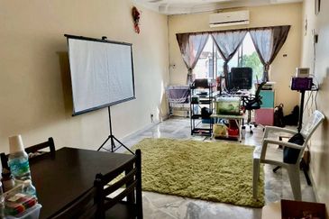 Astana Alam Apartment