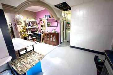 RUMAH FULLY RENO CANTIK DI TAMAN TEJA, CHANGLUN UNTUK DIJUAL