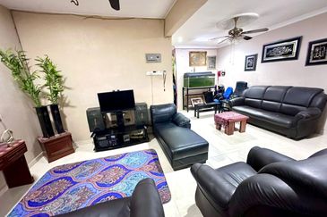RUMAH FULLY RENO CANTIK DI TAMAN TEJA, CHANGLUN UNTUK DIJUAL
