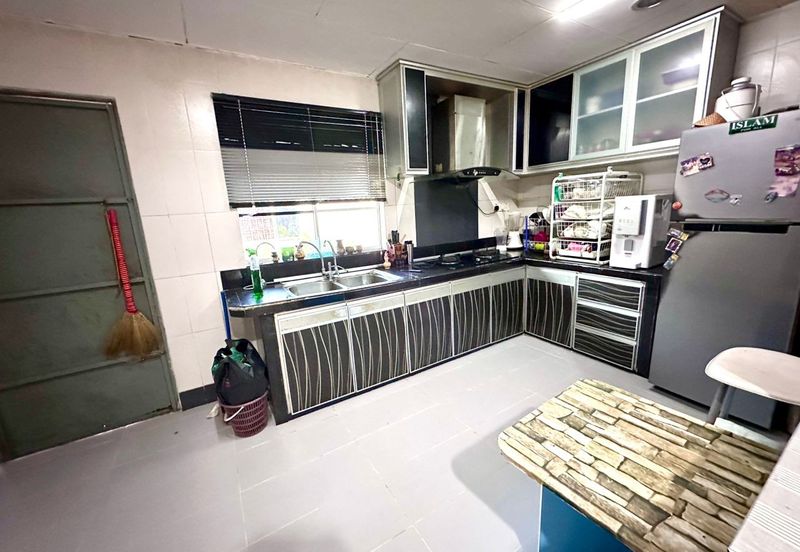 RUMAH FULLY RENO CANTIK DI TAMAN TEJA, CHANGLUN UNTUK DIJUAL